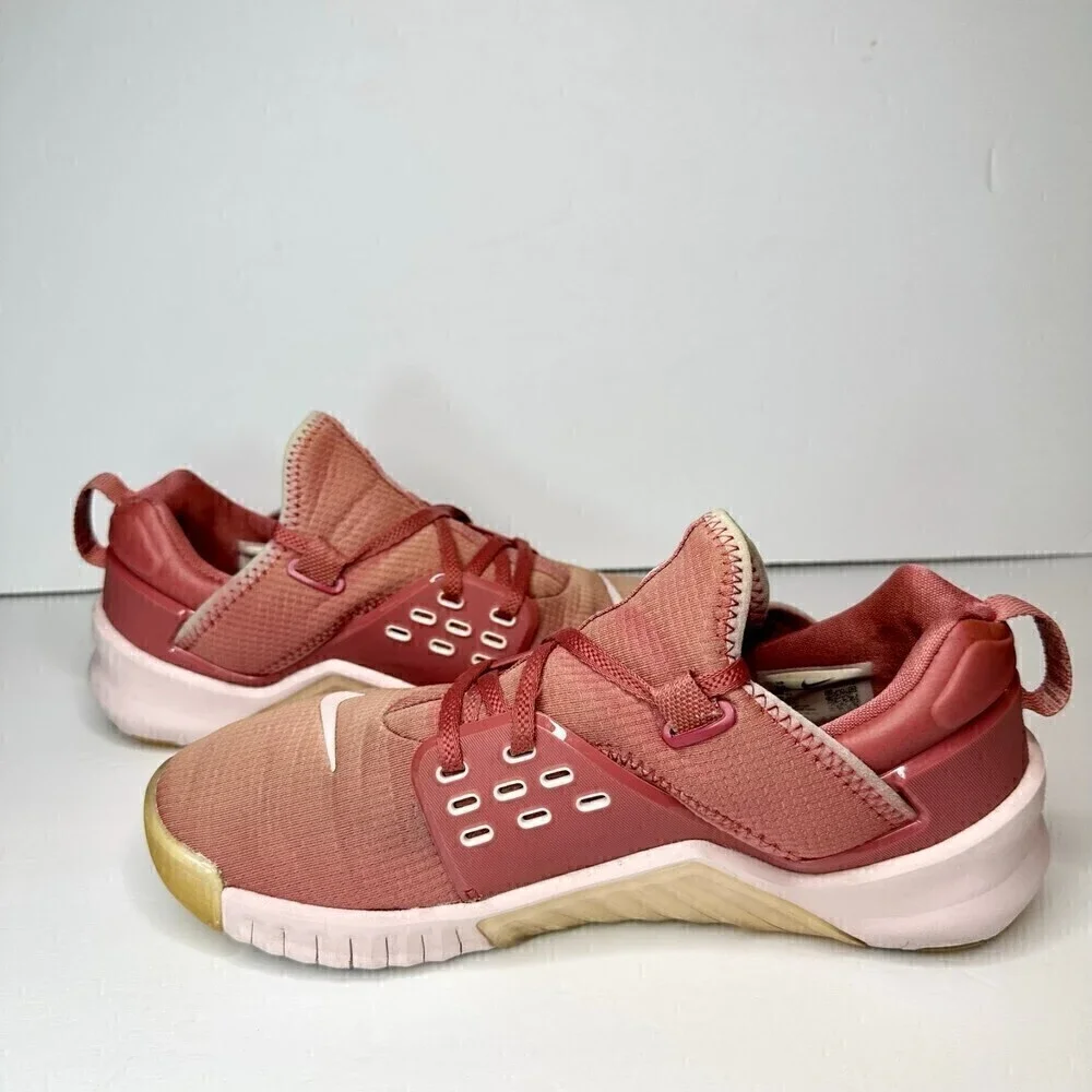 Nike Free Metcon 2 Sneakers Women's Light Redwood Pink cd8526-866 Size 9.5